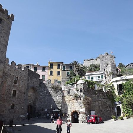 New Hotel Genio Porto Venere Exteriör bild