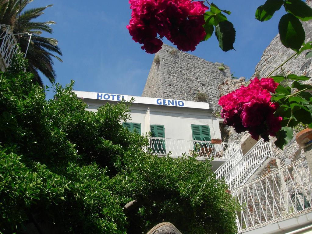 New Hotel Genio Porto Venere Exteriör bild