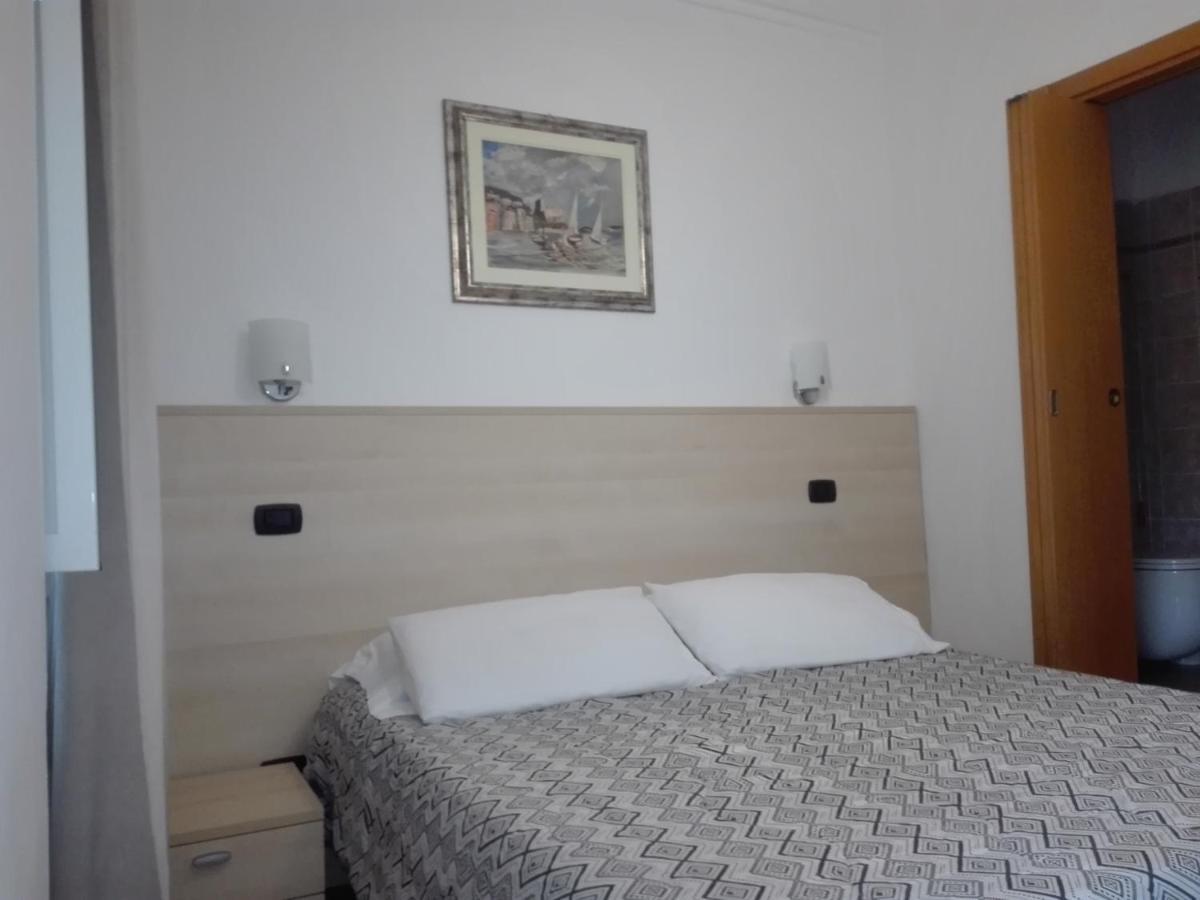 New Hotel Genio Porto Venere Exteriör bild