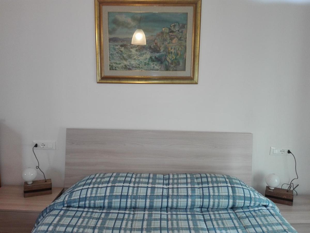 New Hotel Genio Porto Venere Exteriör bild